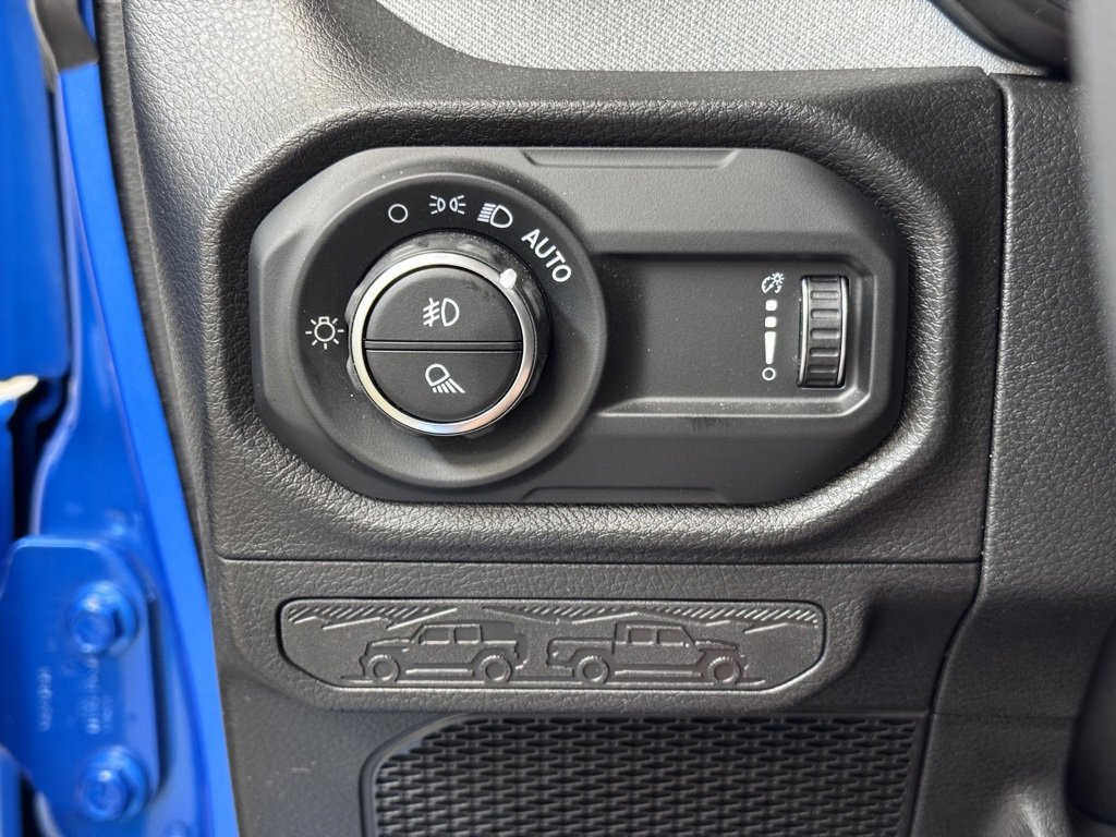 Used 2024 Jeep Gladiator Sport image 26