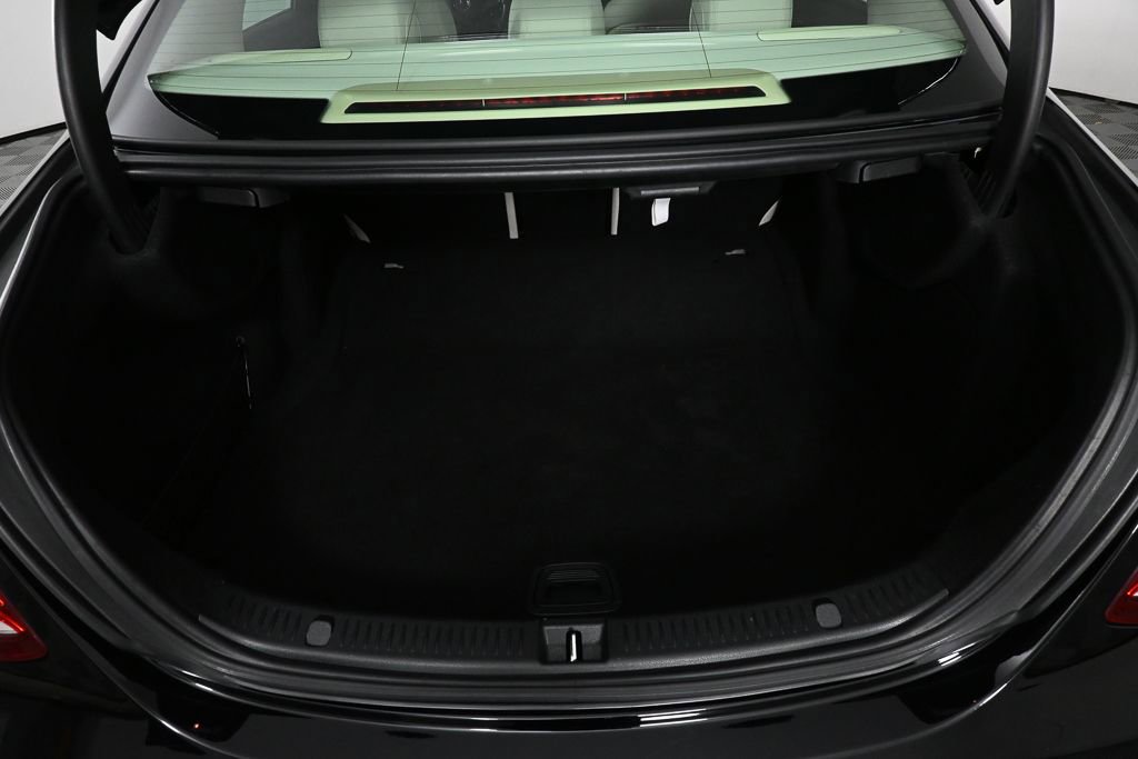 Certified 2017 Mercedes-Benz E 300 4MATIC image 29