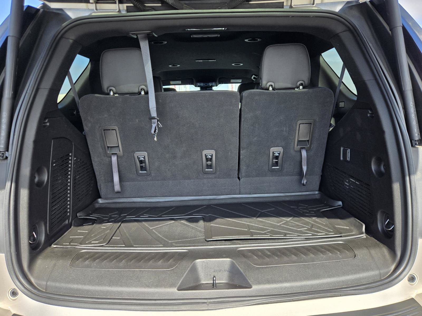 Used 2023 Chevrolet Tahoe LT RWD image 29