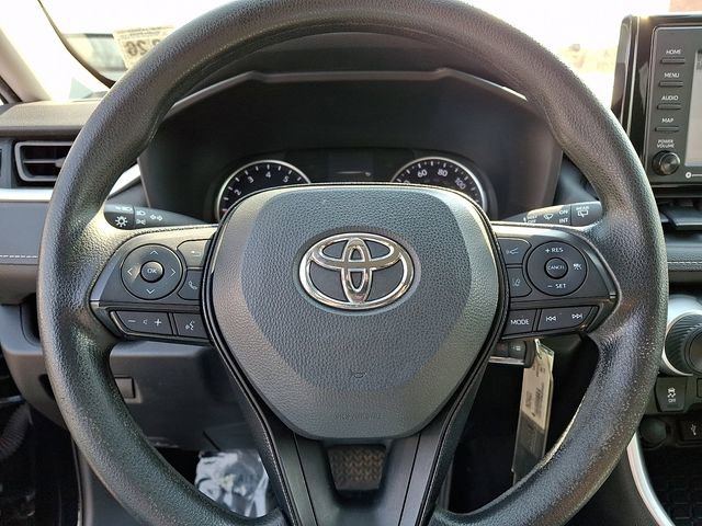 Certified 2021 Toyota RAV4 LE image 21
