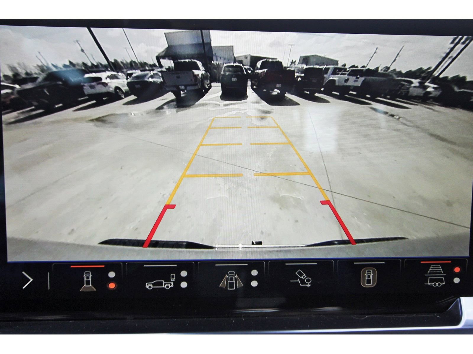 Used 2024 Chevrolet Silverado 1500 LT w/ Z71 Off-Road Package image 26