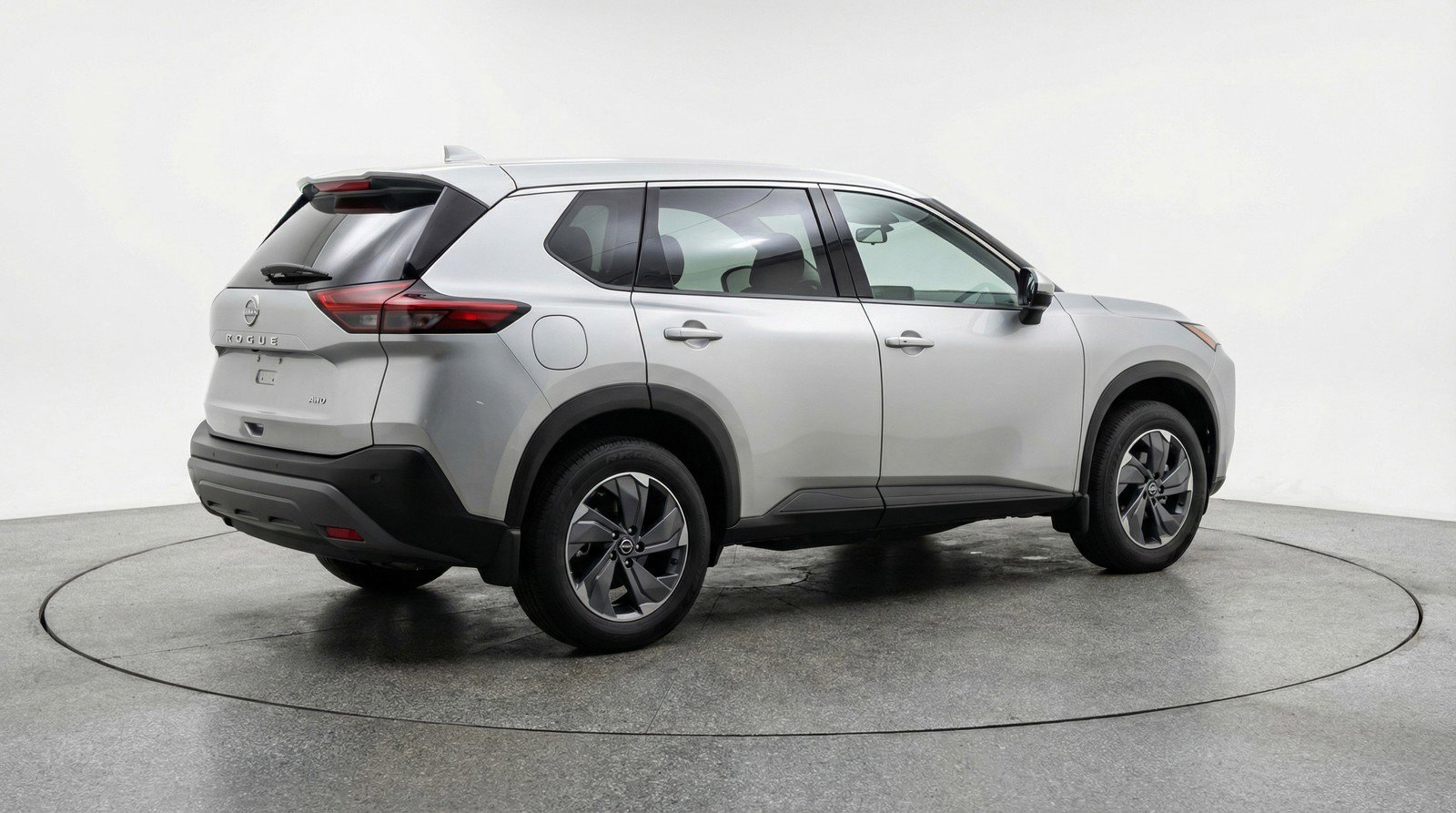 Used 2025 Nissan Rogue SV image 9