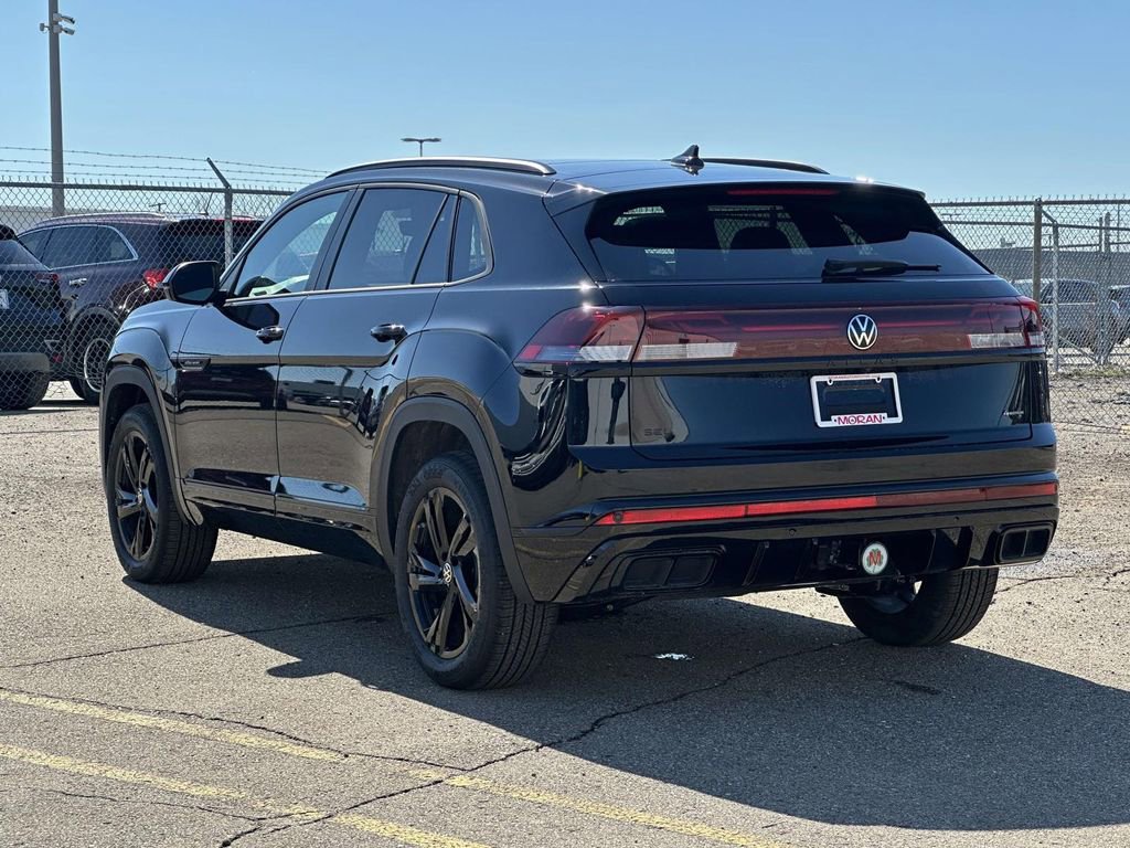 New 2026 Volkswagen Atlas Cross Sport SEL R-Line image 3
