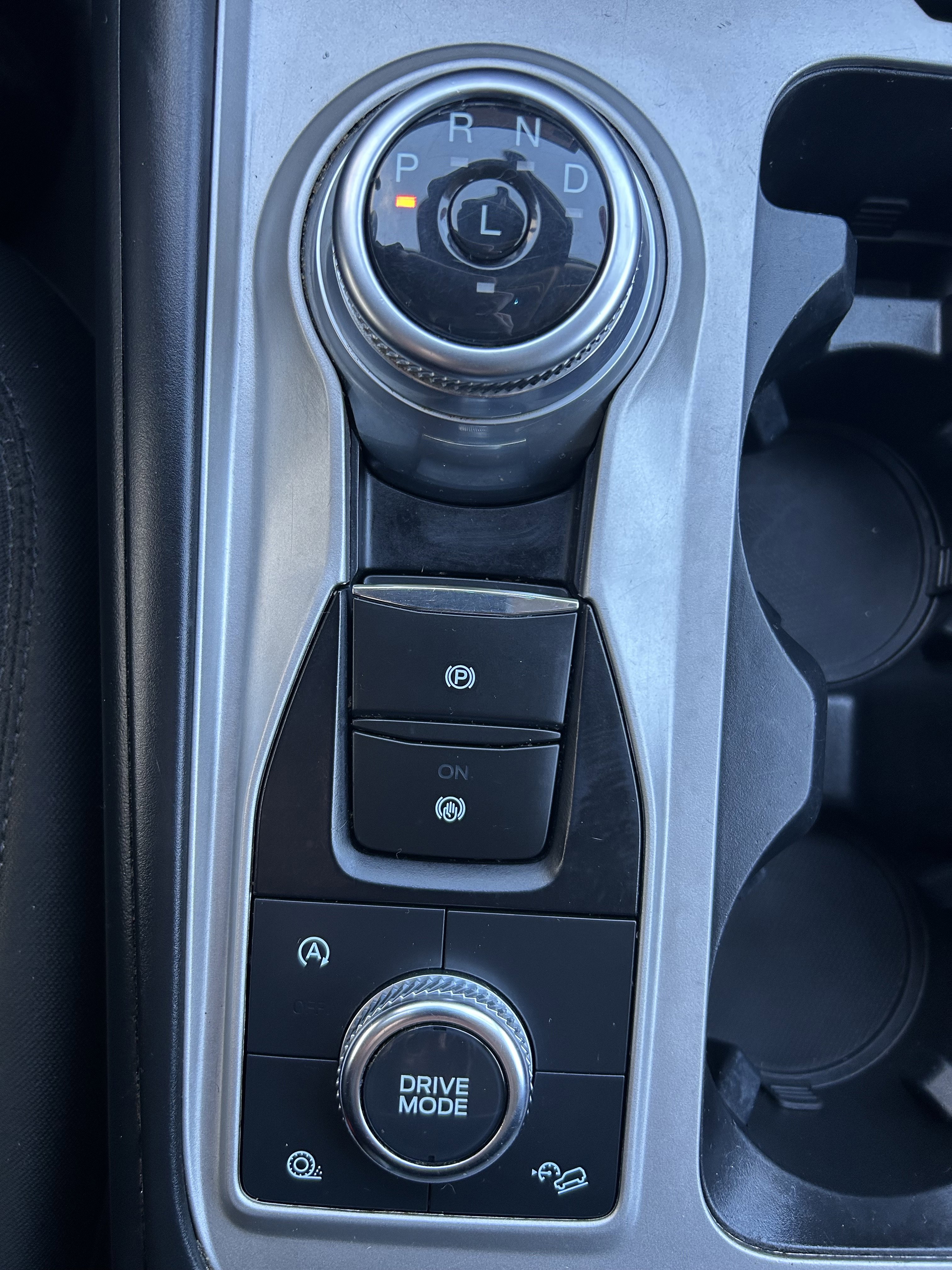 Used 2021 Ford Explorer XLT image 37