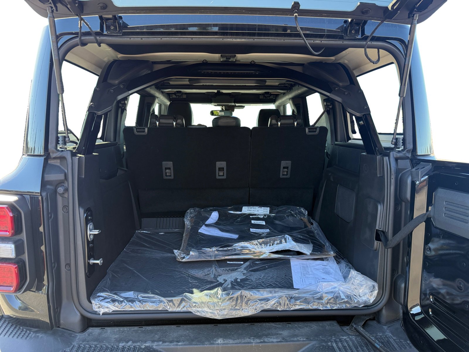 New 2025 Ford Bronco Raptor w/ Interior Carbon Fiber Pack image 17