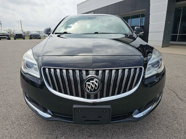 Used 2015 Buick Regal Premium w/ Experience Buick Package FWD image 2