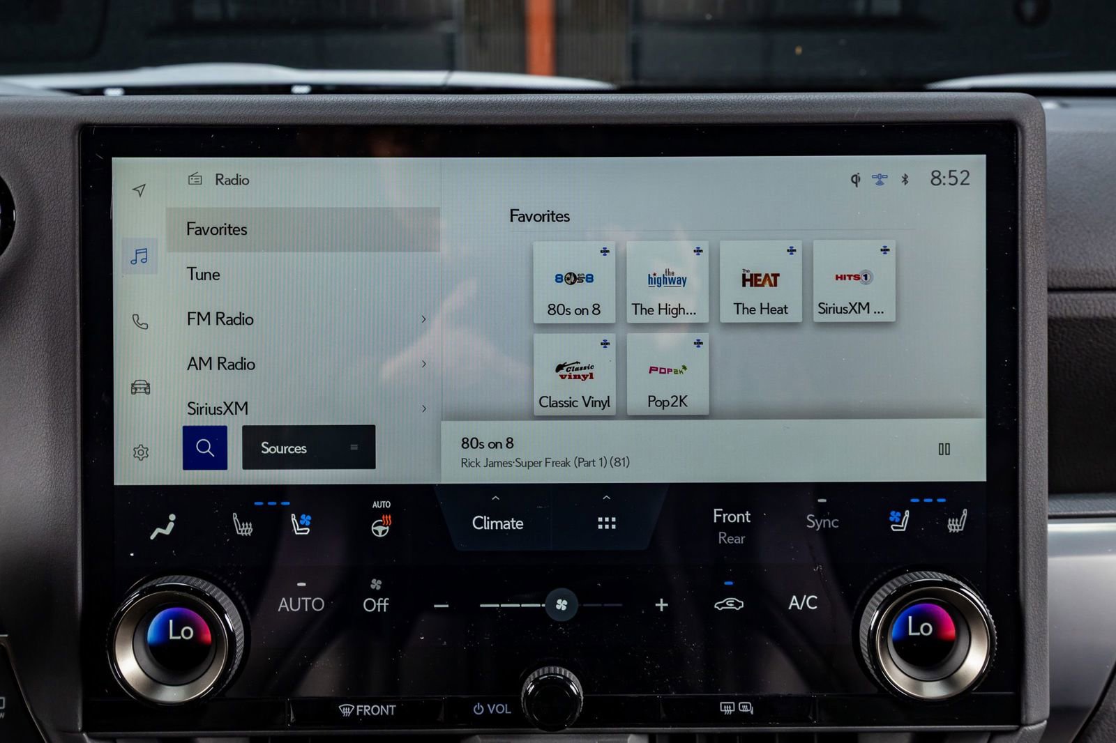 Used 2024 Lexus GX 550 image 25