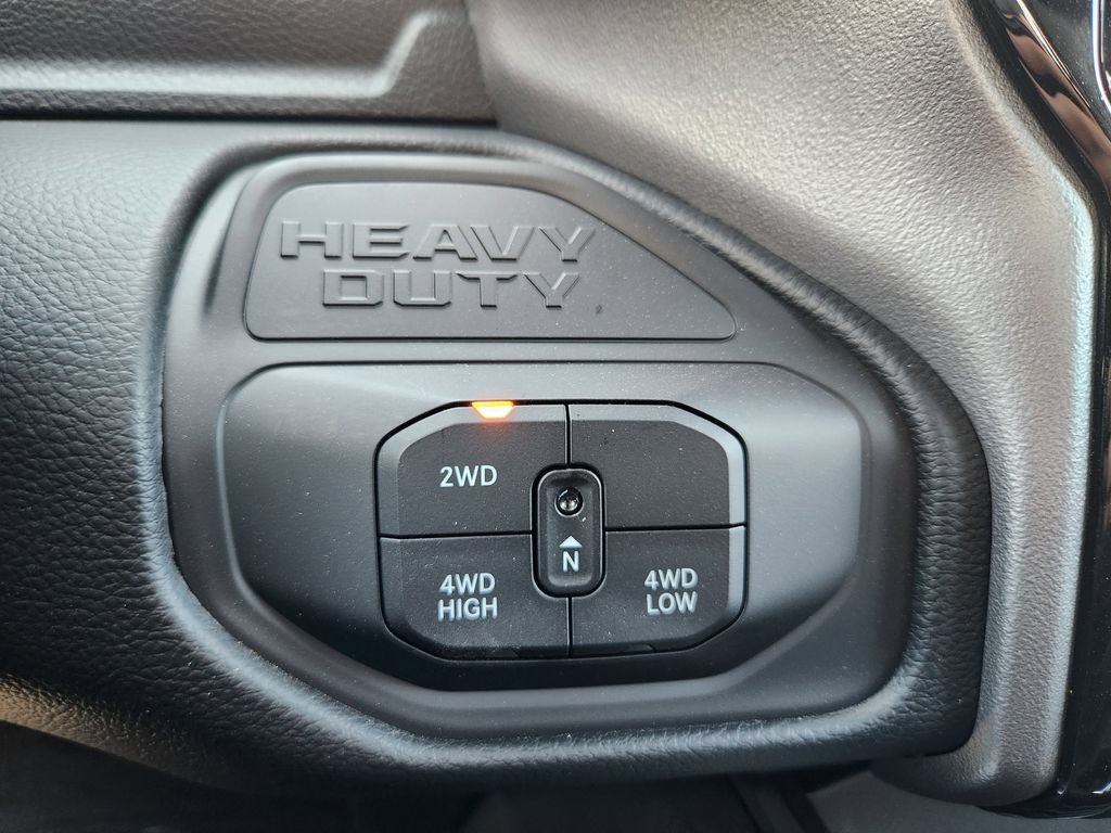 New 2026 RAM 2500 Big Horn AWD/4WD image 22