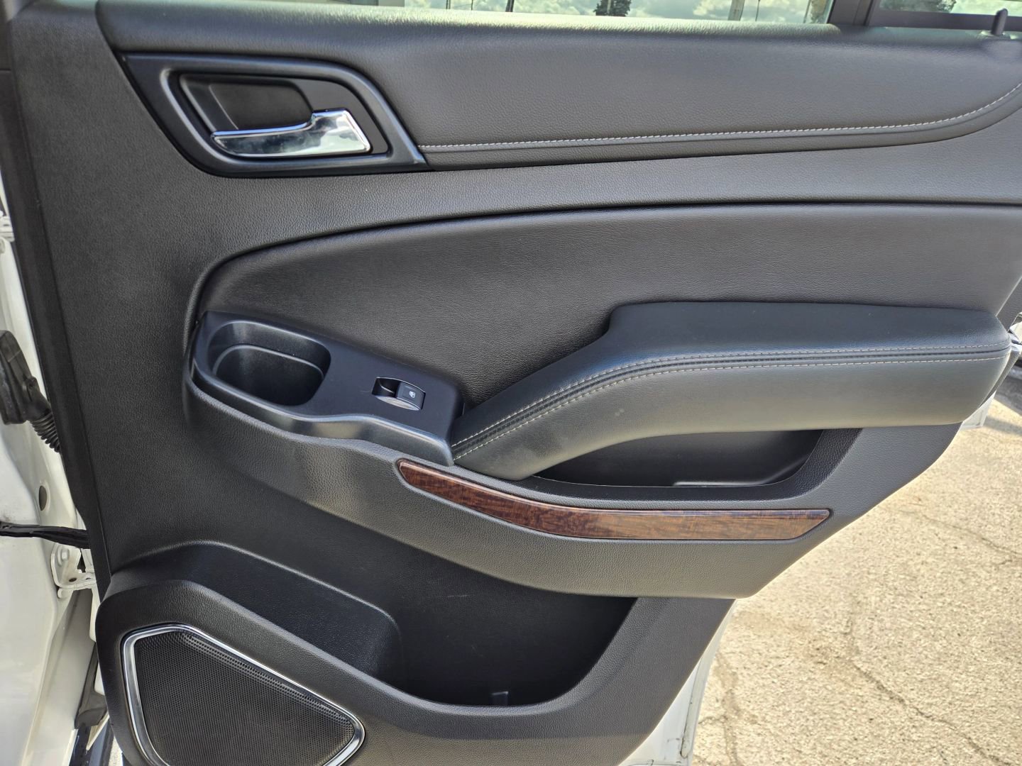 Used 2019 GMC Yukon SLT w/ Graphite Performance Edition image 19