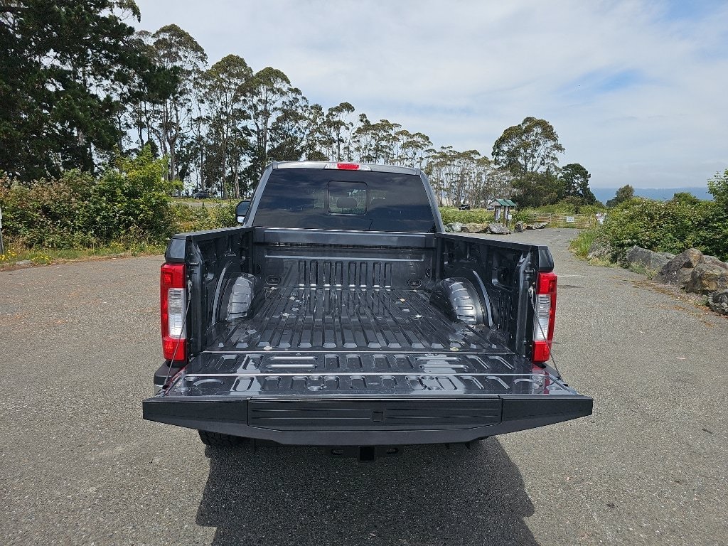 Used 2019 Ford F350 Lariat w/ Lariat Ultimate Package AWD/4WD image 5
