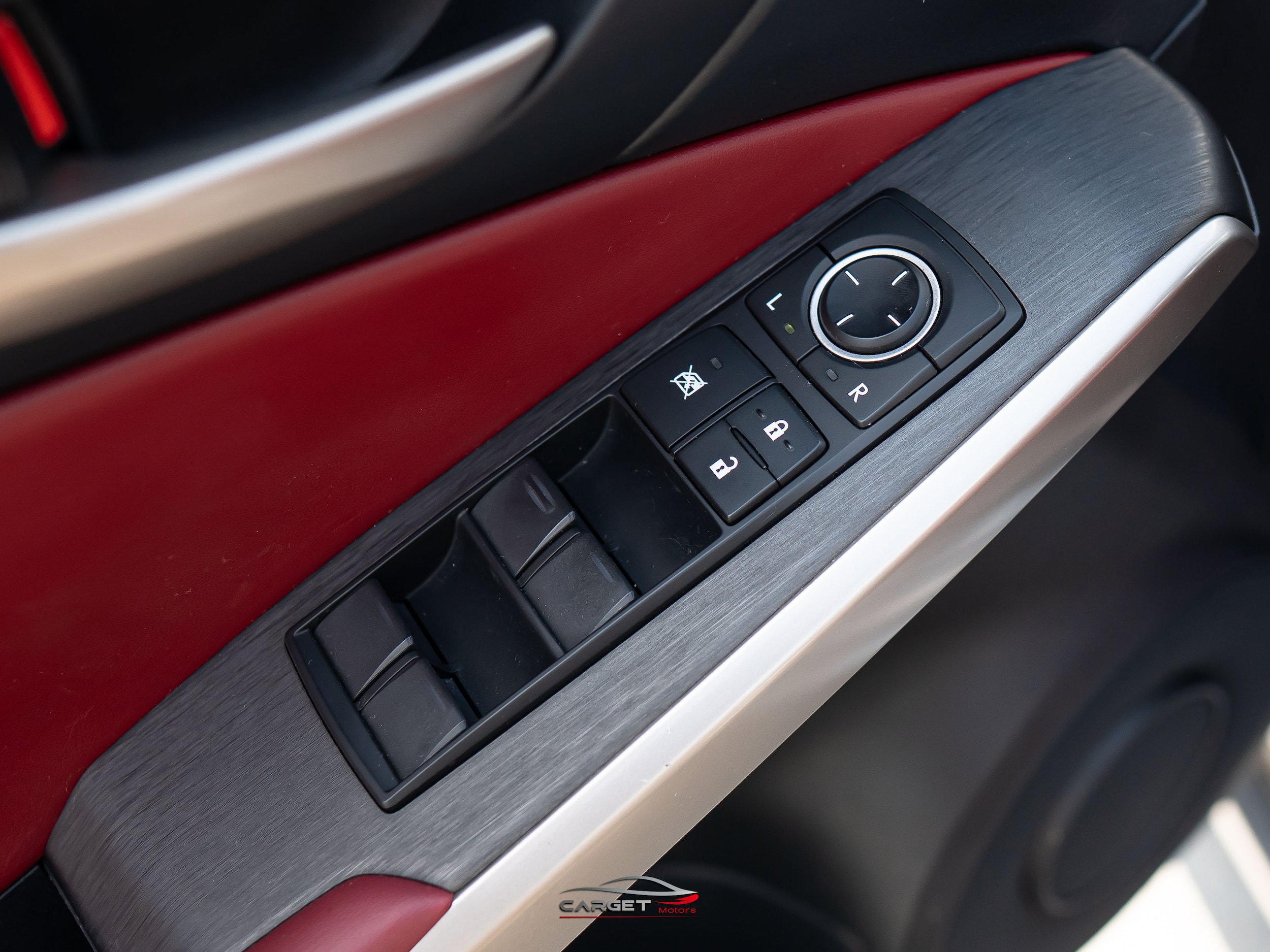 Used 2019 Lexus IS 300 F Sport w/ F Sport Package RWD image 40