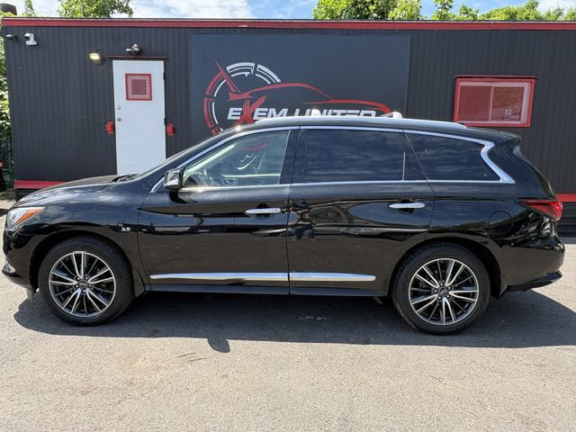 Used 2018 INFINITI QX60 Luxe w/ Deluxe Technology Package AWD/4WD image 3