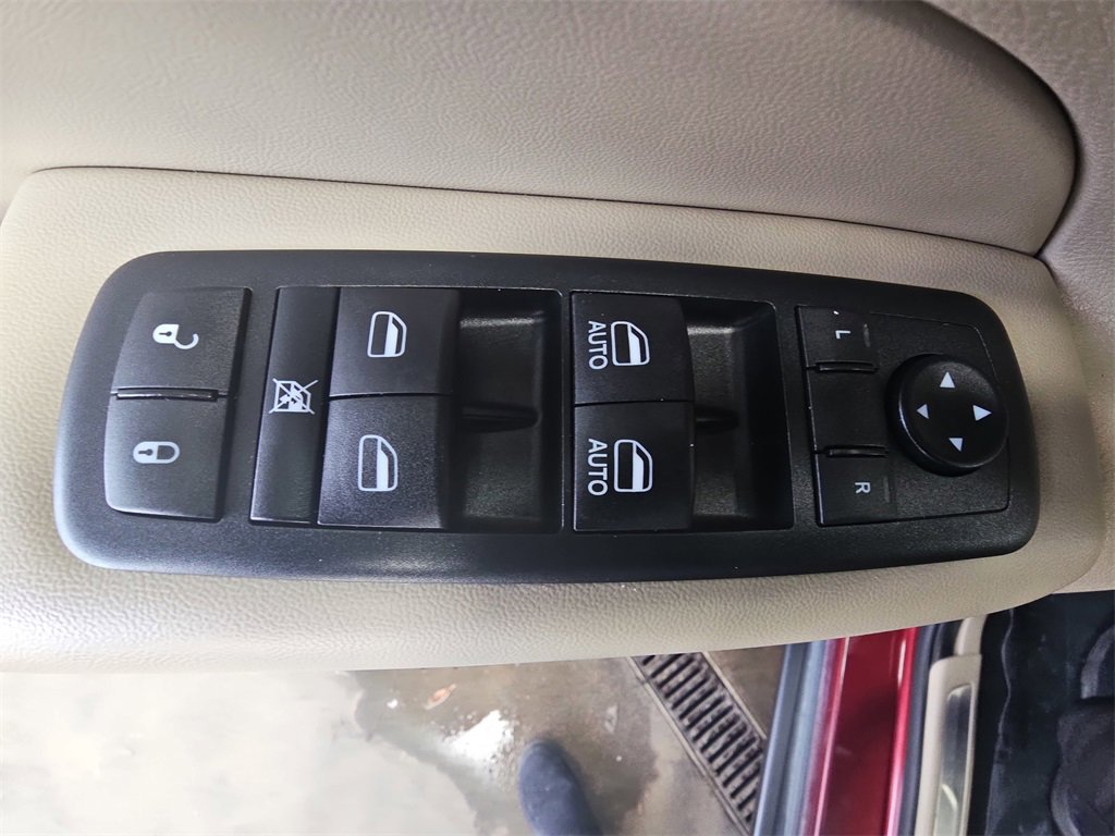 Used 2020 Jeep Grand Cherokee Limited w/ Trailer Tow Group IV image 26