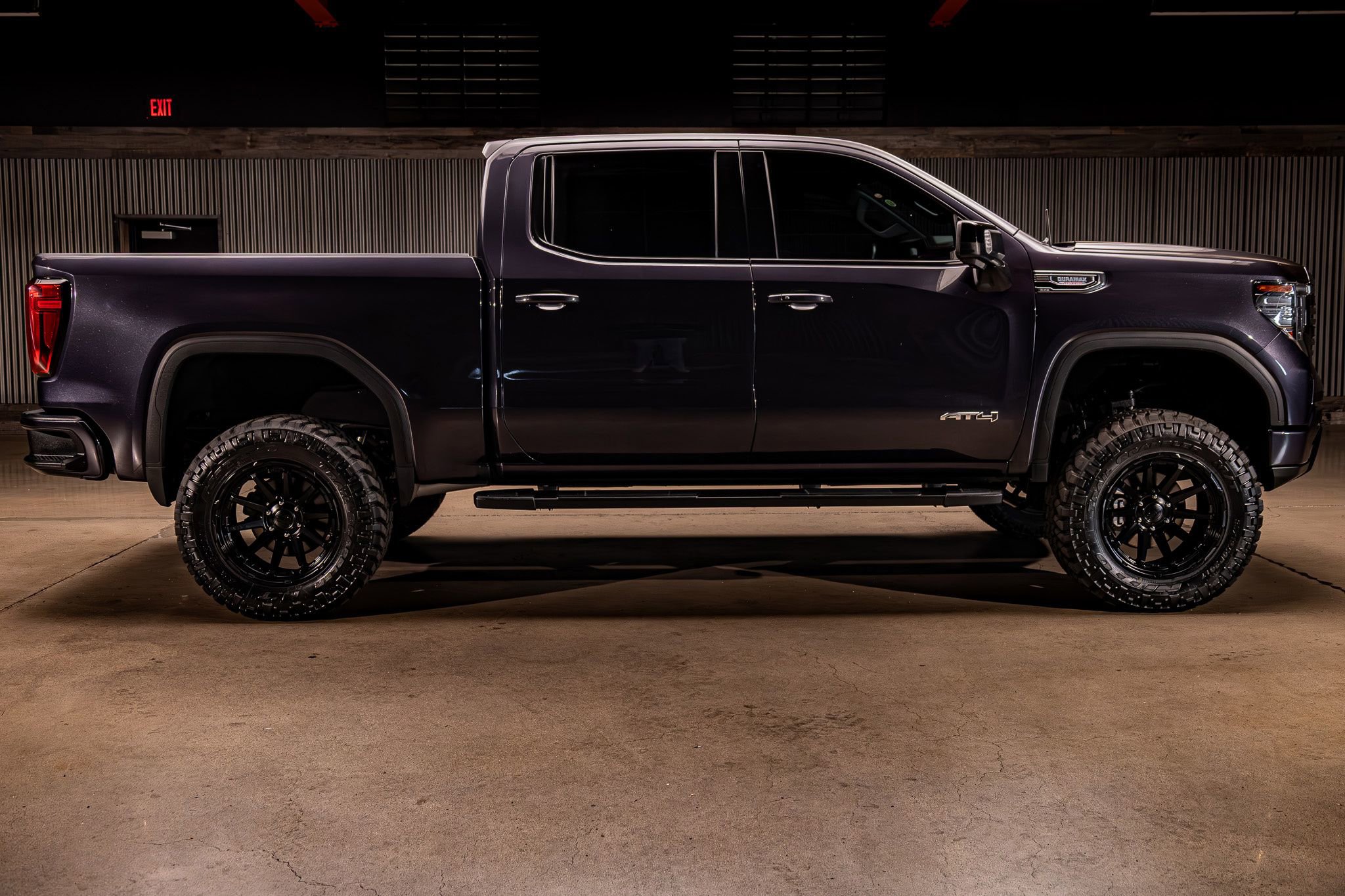 Used 2022 GMC Sierra 1500 AT4 w/ AT4 Premium Package AWD/4WD image 11