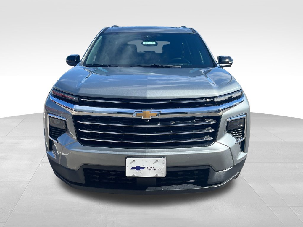 New 2027 Chevrolet Traverse LT w/ Sun and Wheel Package AWD/4WD image 8