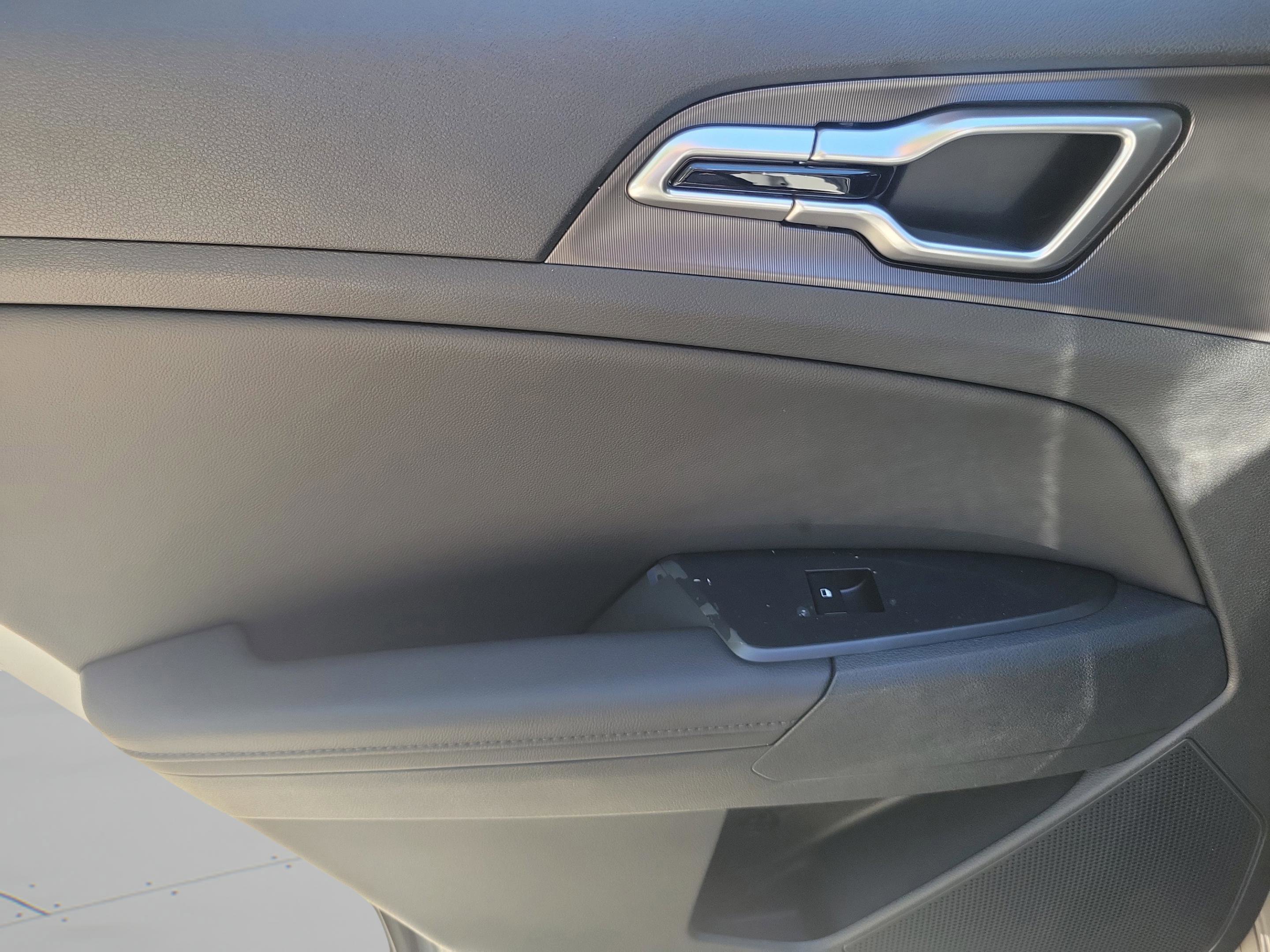 New 2026 Kia Sportage EX w/ EX Panorama Roof Package image 5