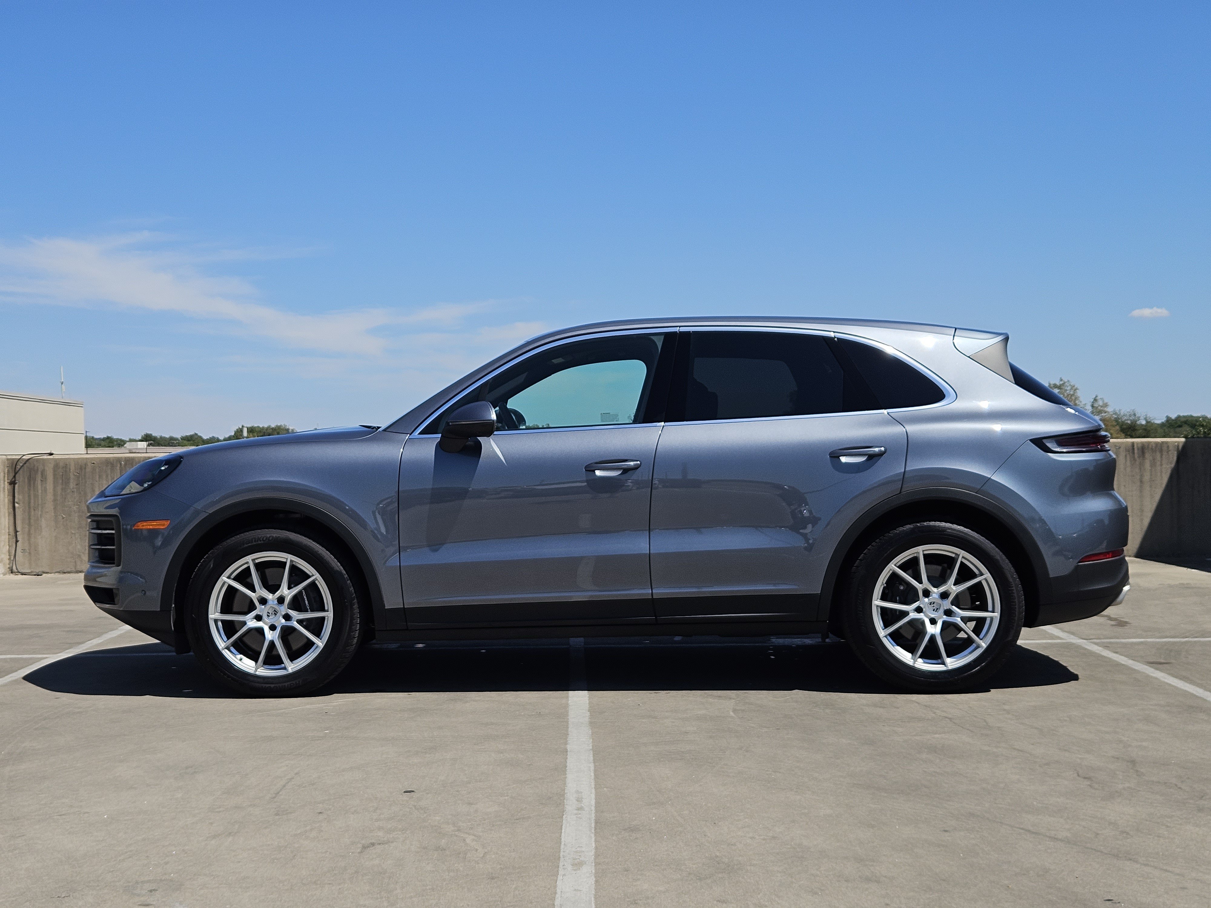 Certified 2026 Porsche Cayenne AWD/4WD image 2