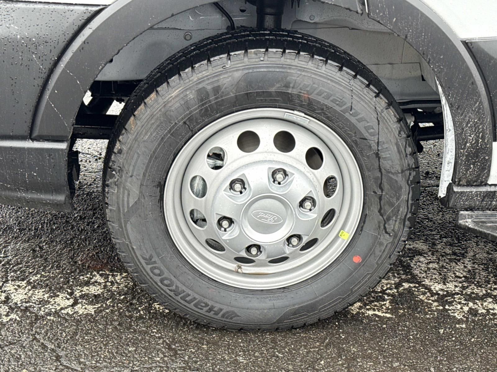 New 2026 Ford Transit 350 XL image 9