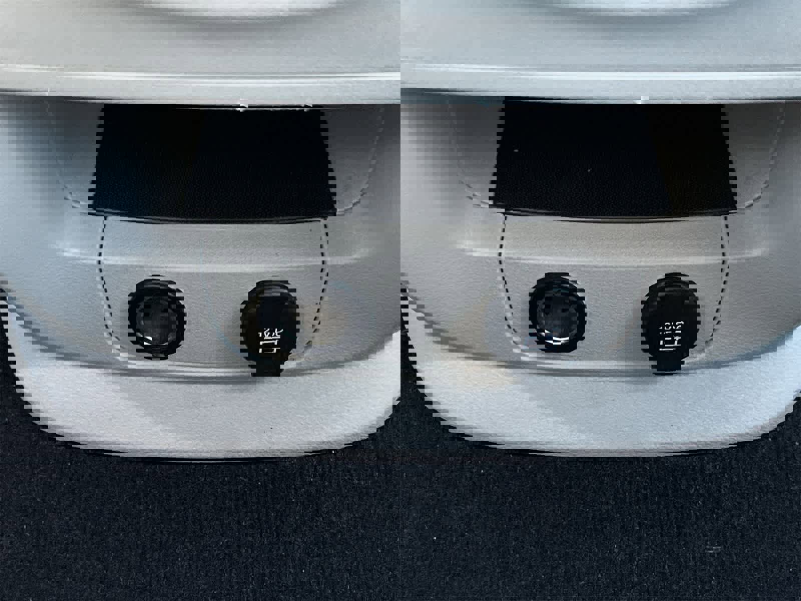 Used 2015 Chrysler Town & Country Touring-L w/ Driver Convenience Group image 28