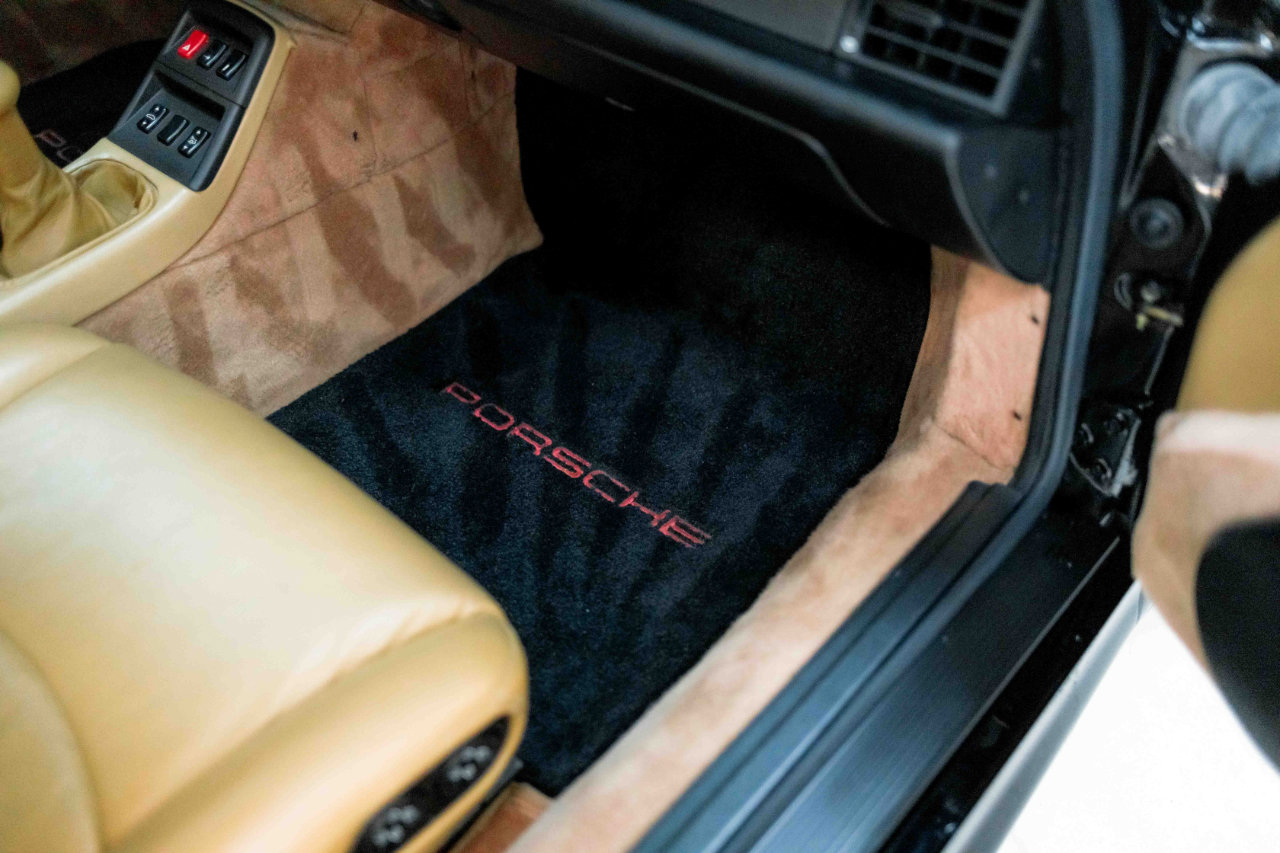 Used 1998 Porsche 911 Carrera 4S image 45