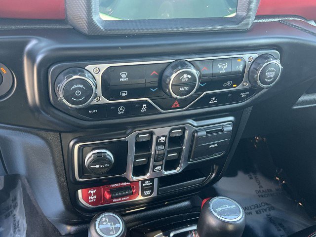 Used 2022 Jeep Gladiator Rubicon w/ Trailer Tow Package image 17