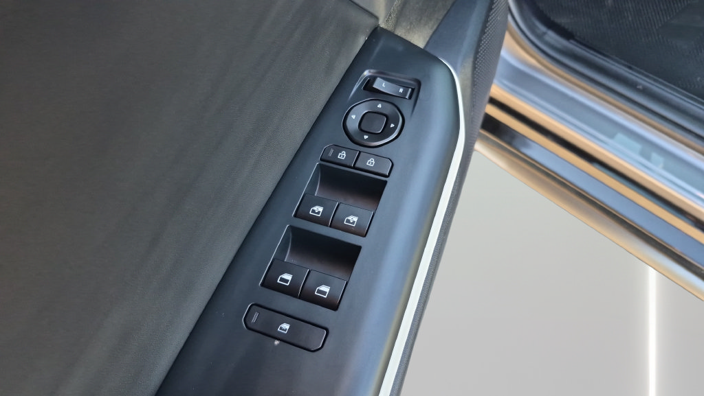 Used 2025 Kia K4 GT-Line FWD image 10