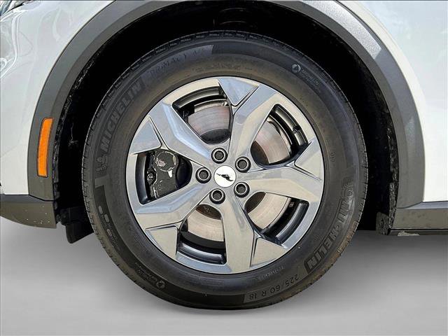 Used 2021 Ford Mustang Mach-E Select image 8