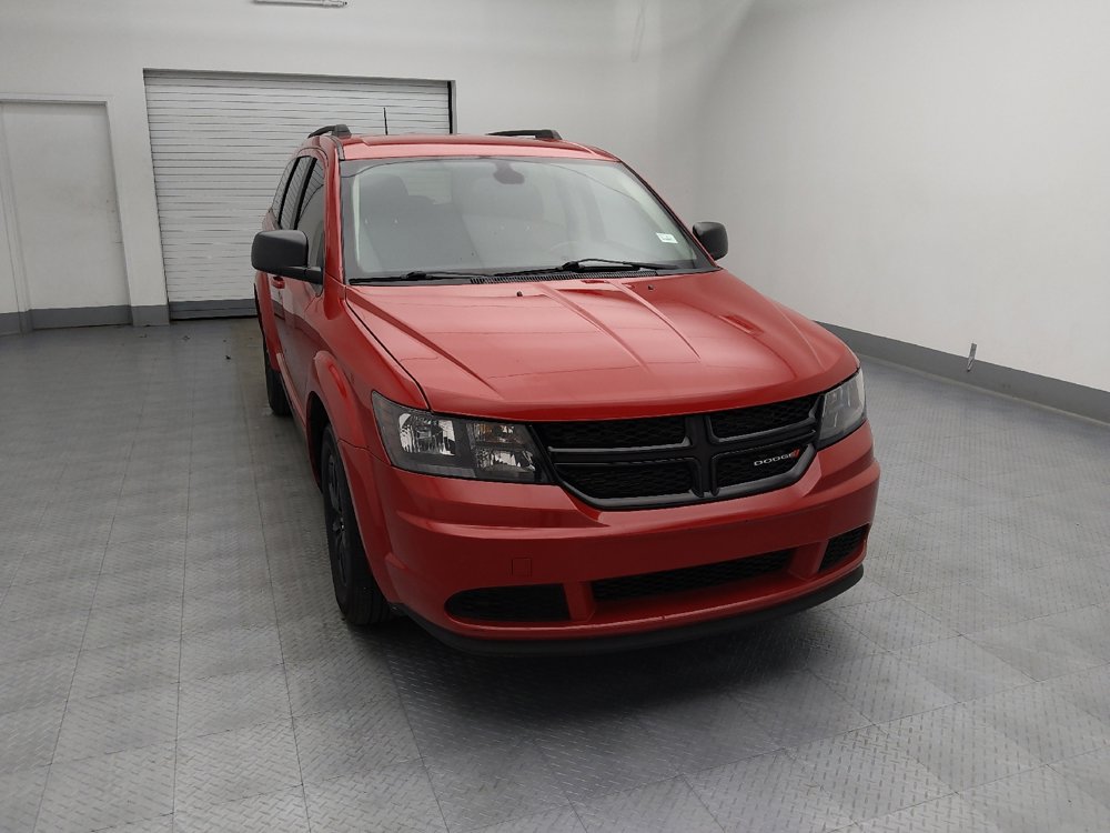 Used 2020 Dodge Journey SE w/ SE Popular Equipment Group image 14