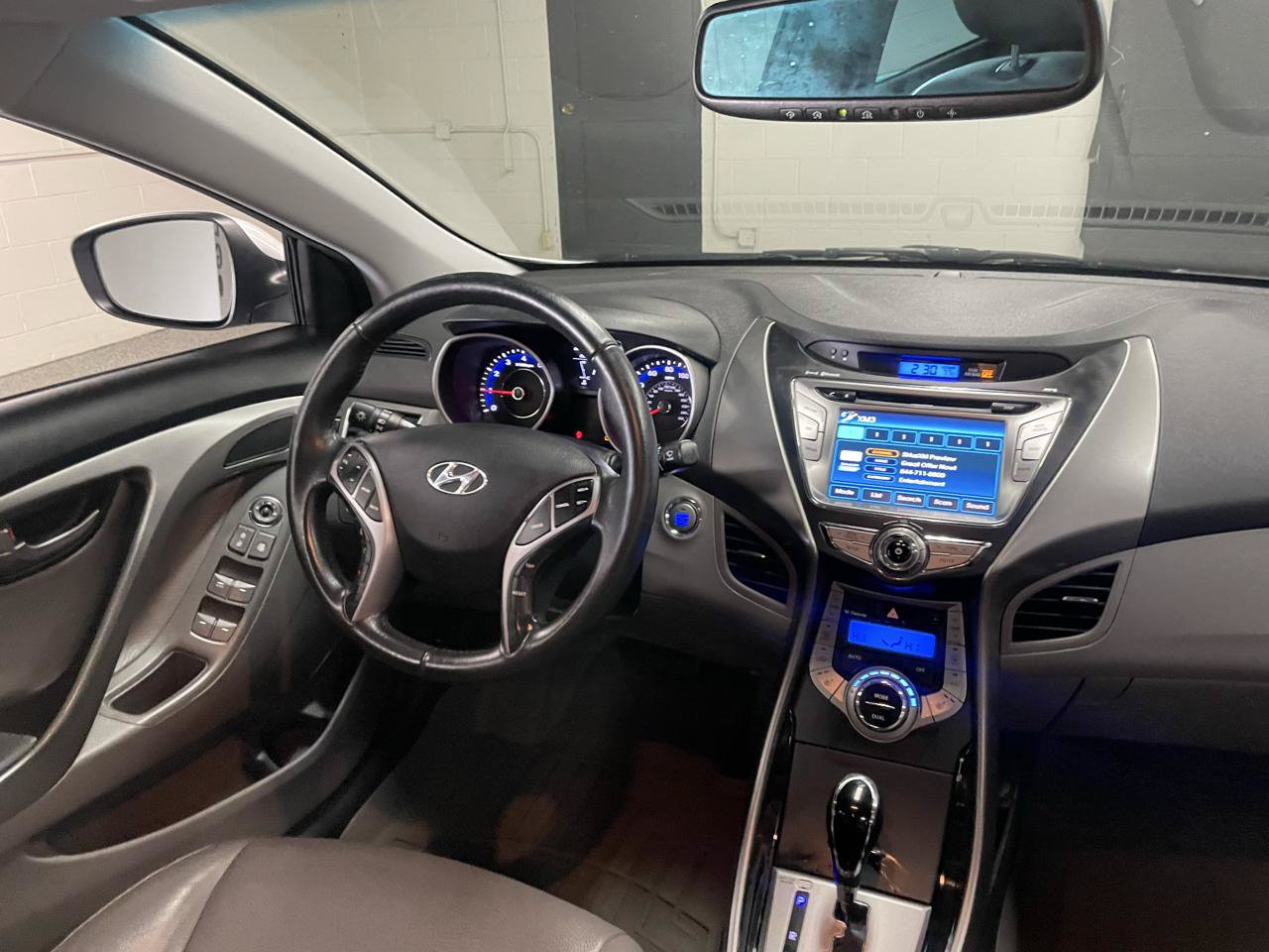 Used 2013 Hyundai Elantra Limited w/ Technology Pkg FWD image 21