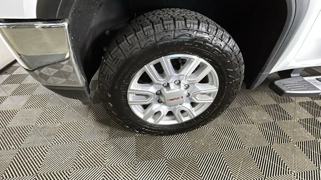 Used 2022 GMC Sierra 2500 SLE w/ SLE Convenience Package AWD/4WD image 9