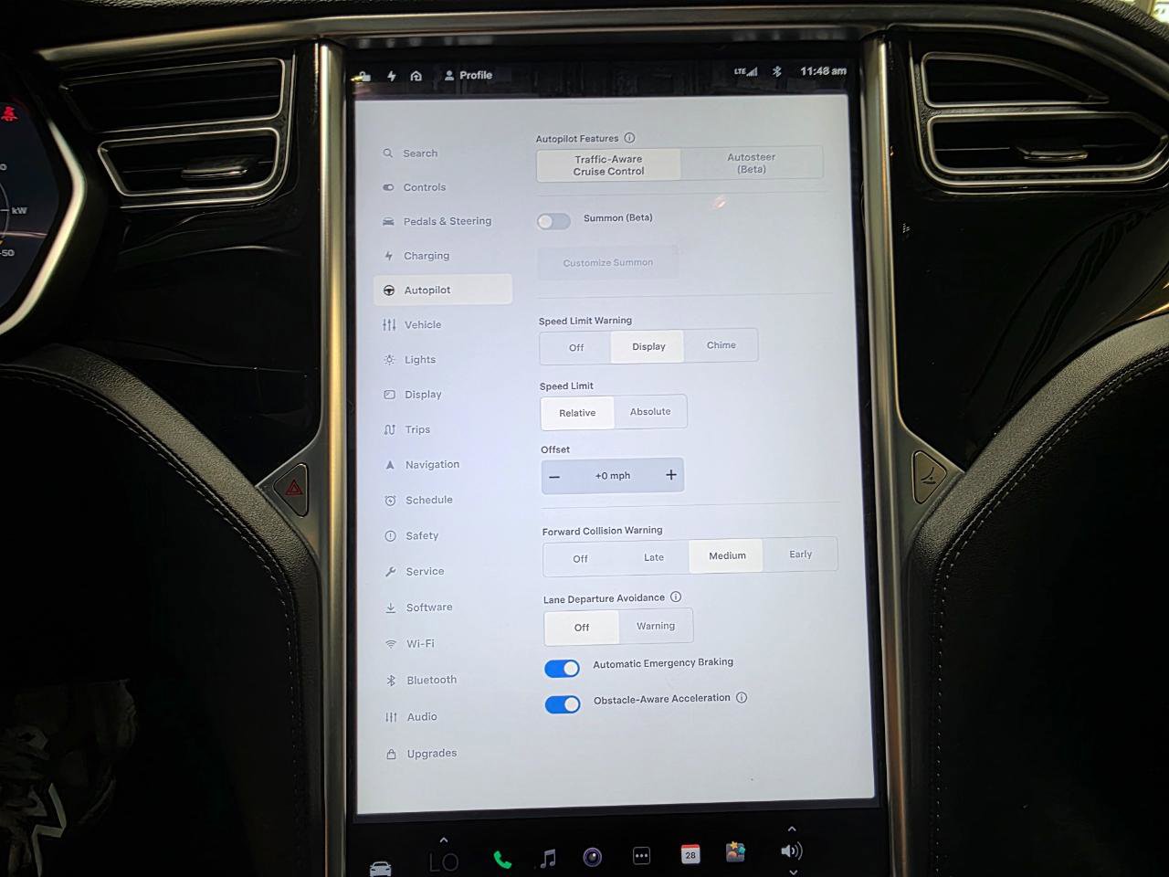 Used 2015 Tesla Model S 70D AWD/4WD image 32