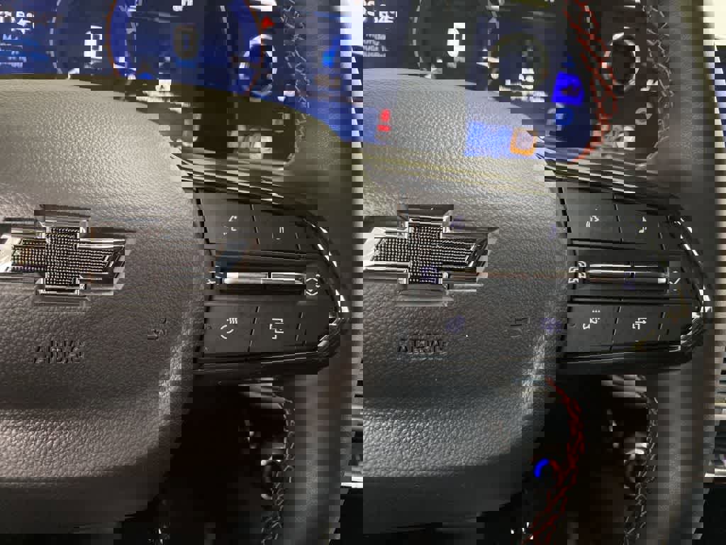 Used 2024 Chevrolet Equinox EV RS image 23