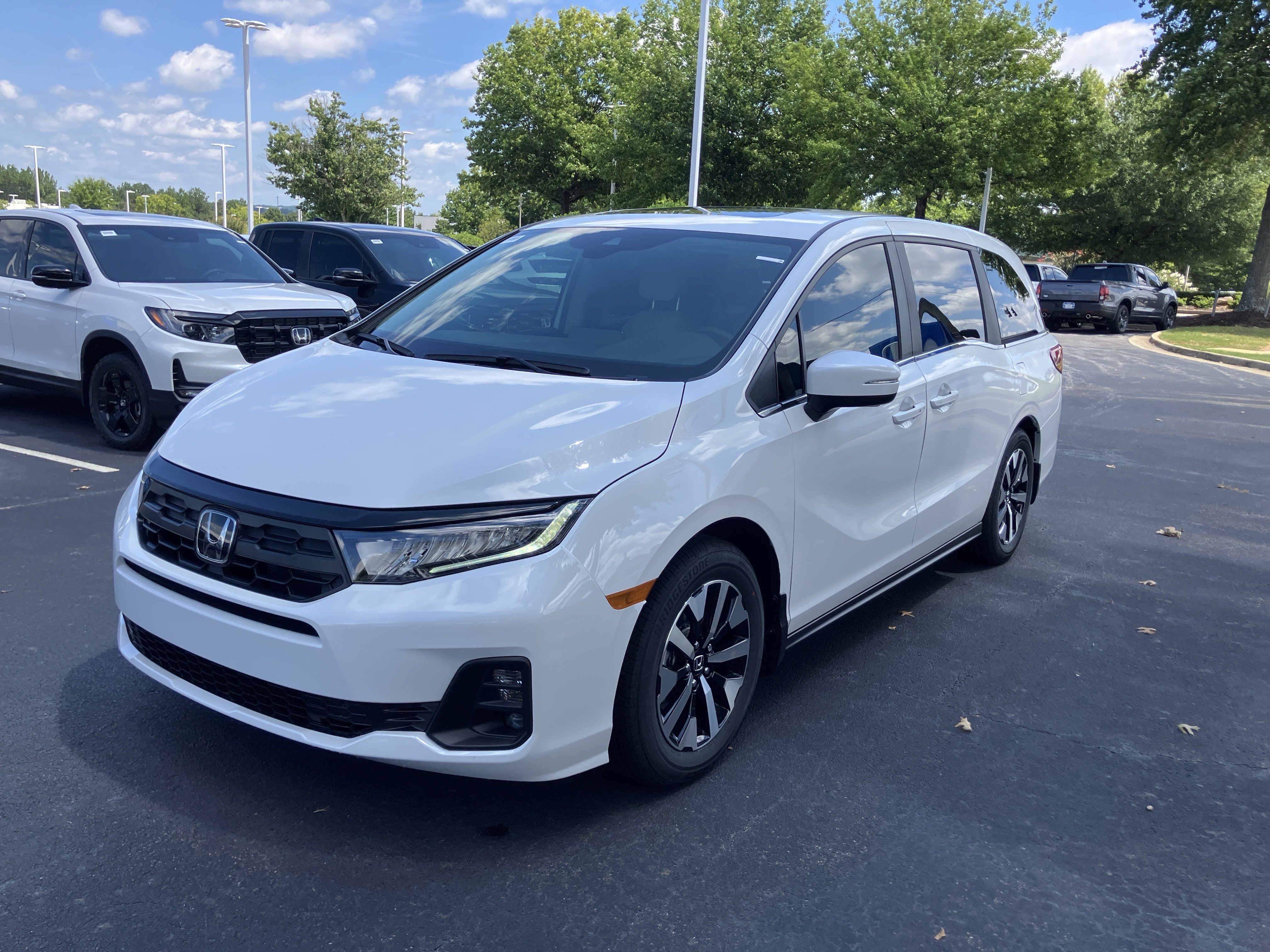 New 2026 Honda Odyssey EX-L image 5
