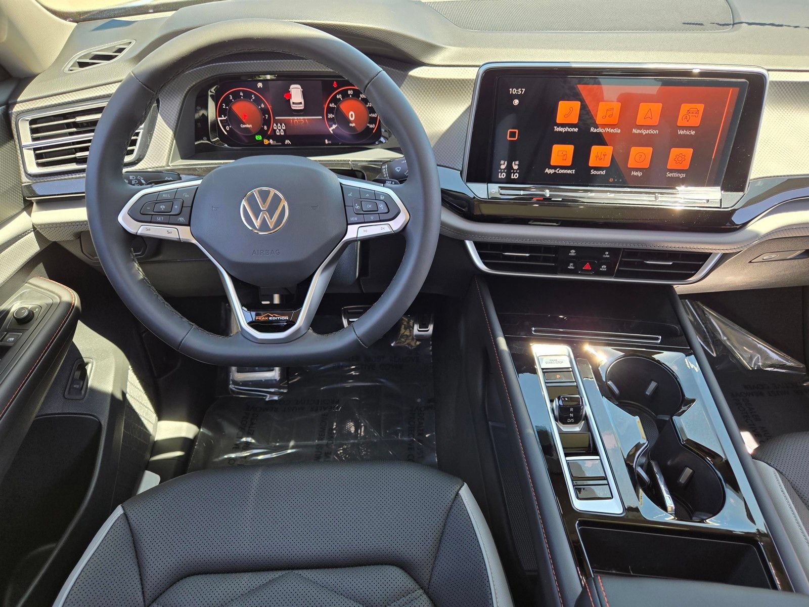 New 2026 Volkswagen Atlas Peak Edition AWD/4WD image 8