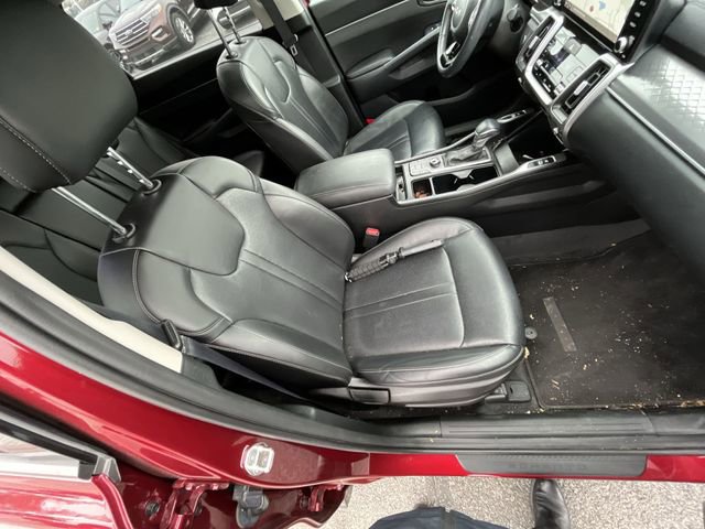 Used 2023 Kia Sorento S w/ Panoramic Sunroof Package image 29