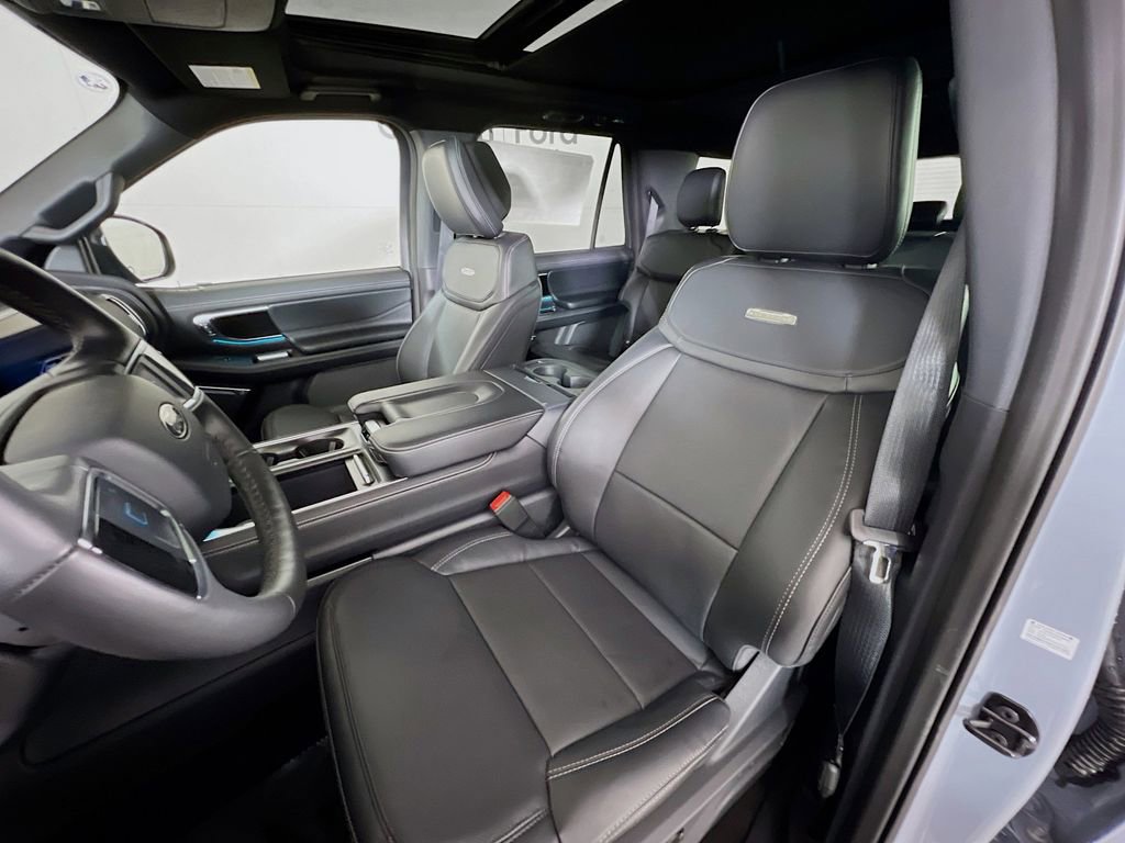 New 2026 Ford Expedition Max Platinum w/ Stealth Performance Package image 27