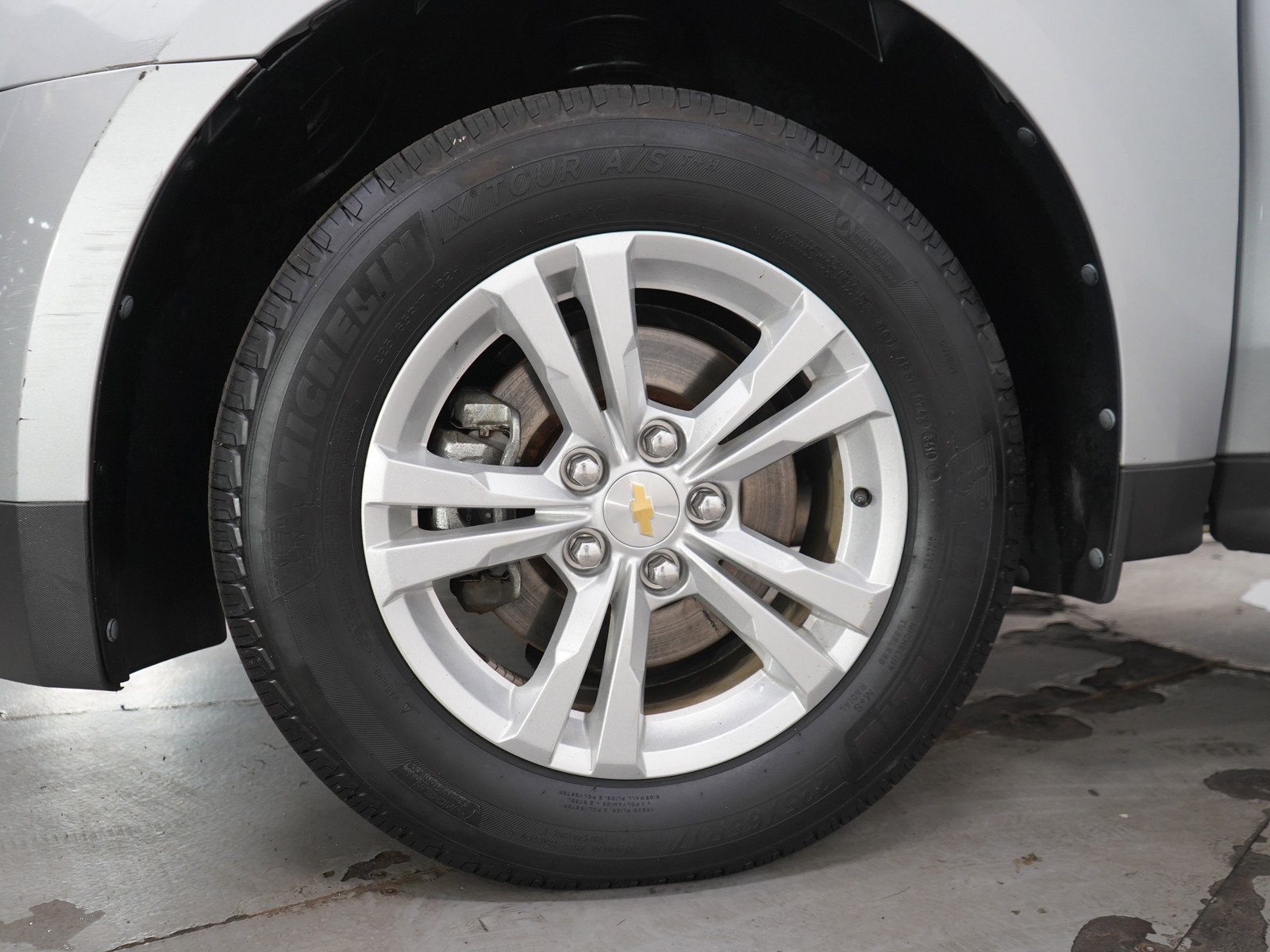 Used 2011 Chevrolet Equinox LT w/ Chrome Appearance Package AWD/4WD image 29