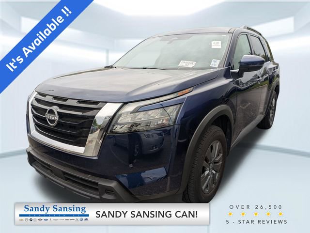 Used 2025 Nissan Pathfinder SV image 1