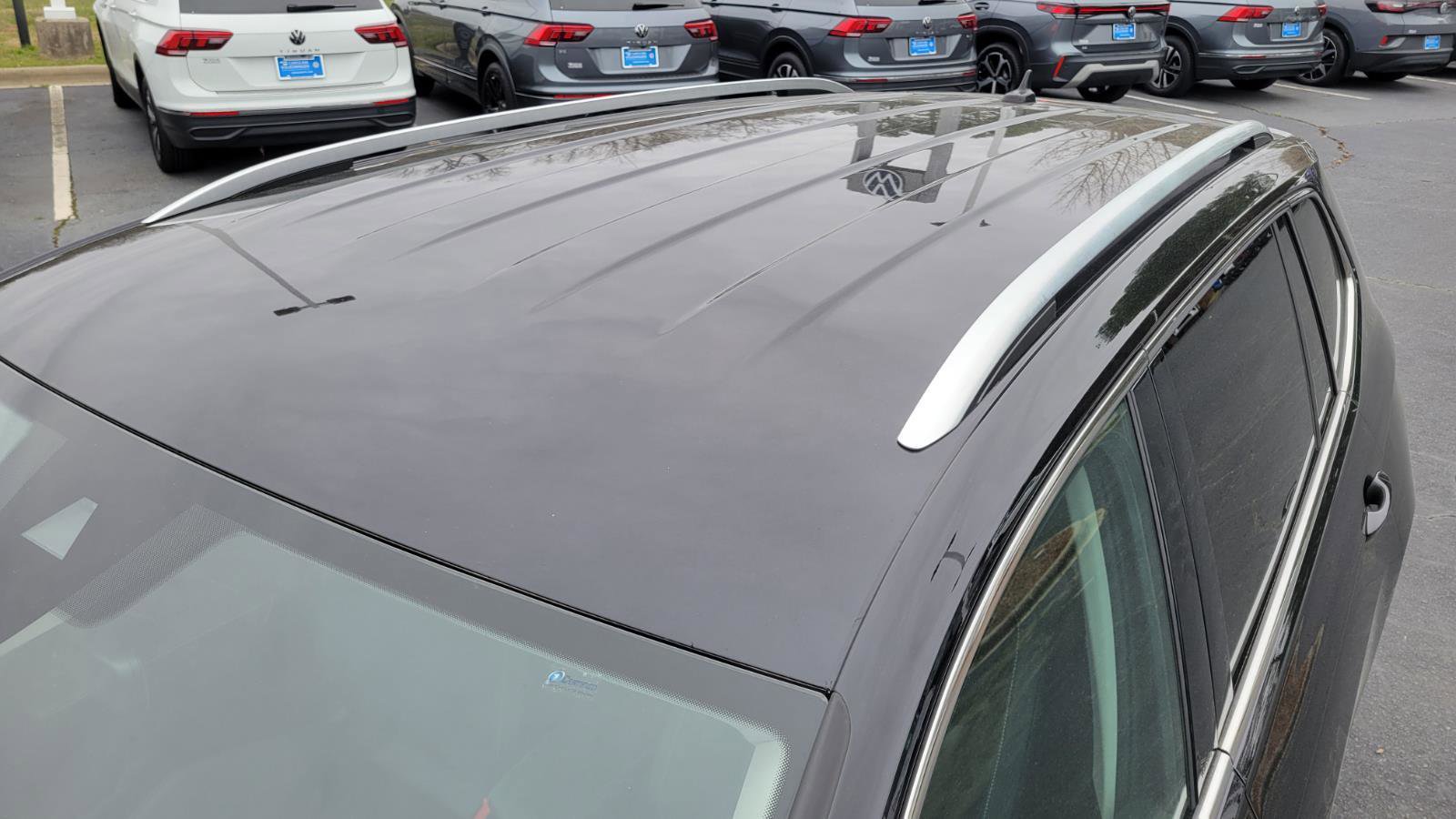 Certified 2023 Volkswagen Tiguan SE image 12