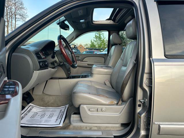 Used 2007 Chevrolet Avalanche LTZ w/ LTZ Preferred Equipment Group AWD/4WD image 10