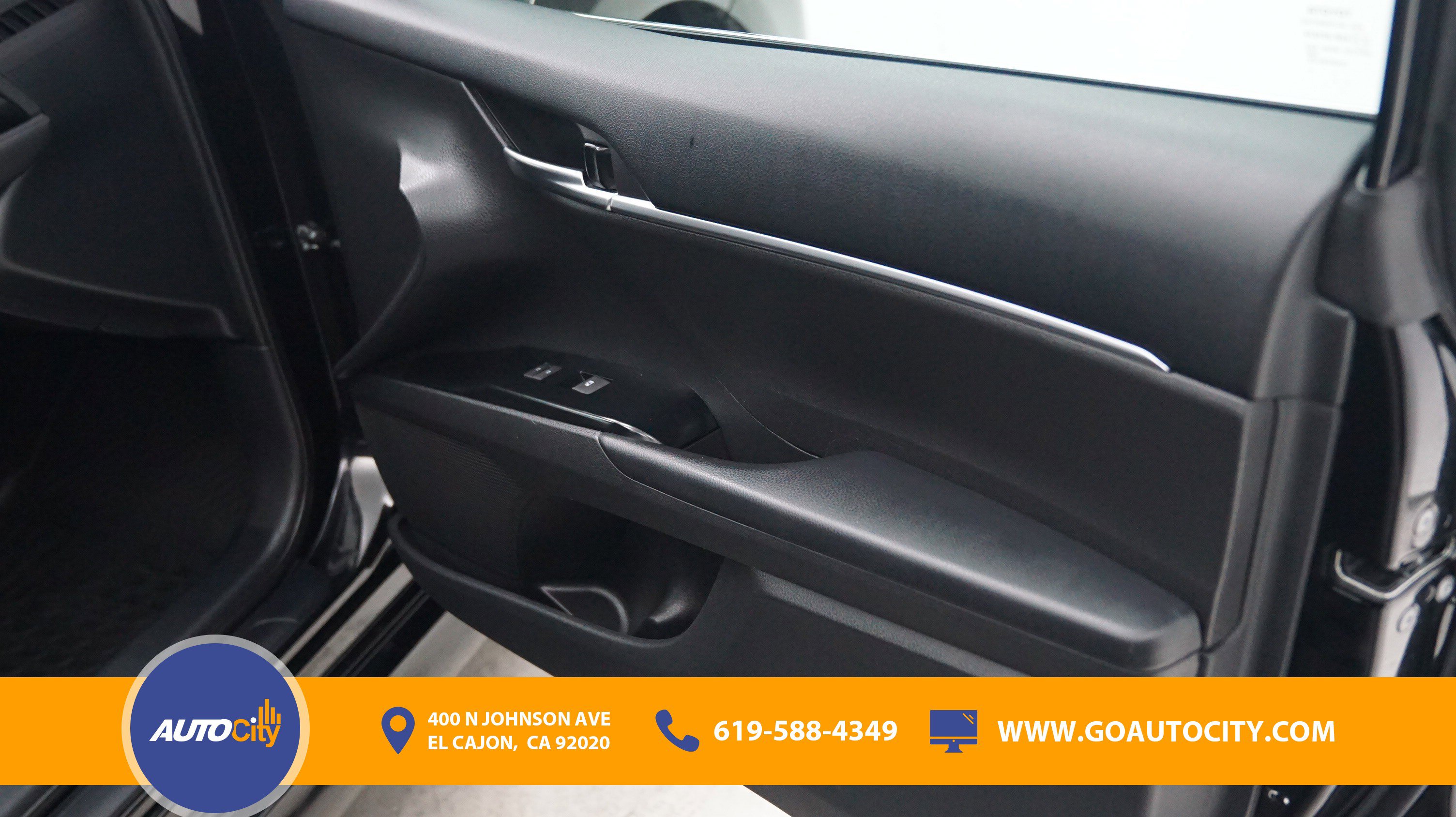 Used 2020 Toyota Camry LE FWD image 16