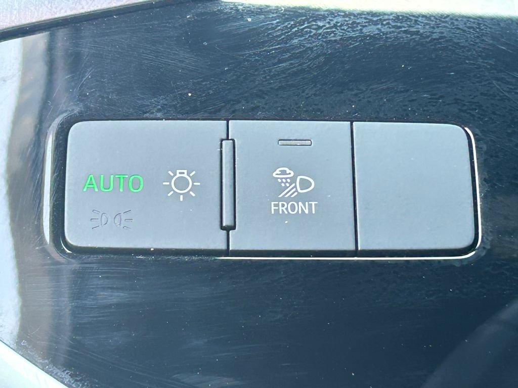 Used 2025 Audi Q3 2.0T Premium AWD/4WD image 21