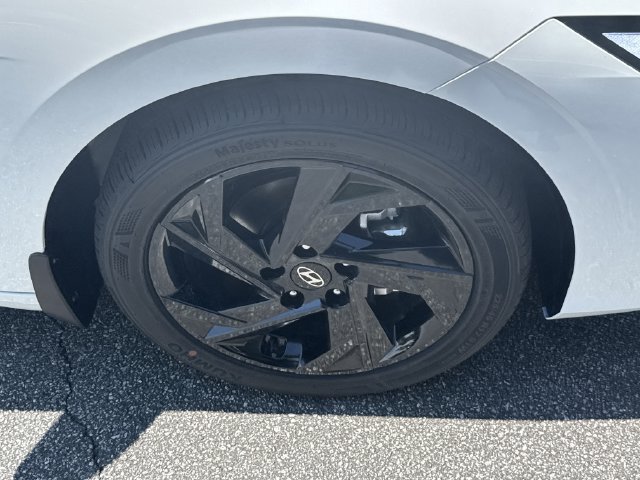 New 2026 Hyundai Elantra Sport FWD image 14