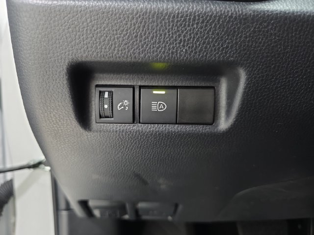 Certified 2025 Toyota RAV4 XLE AWD/4WD image 21