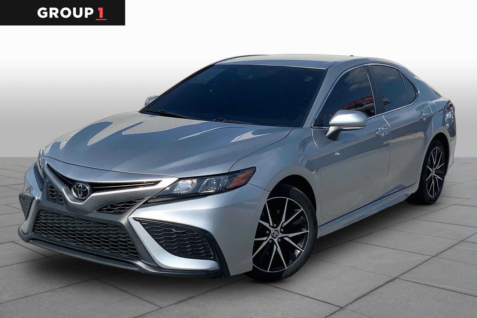 Used 2024 Toyota Camry SE FWD video 1