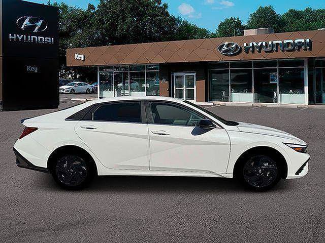 New 2026 Hyundai Elantra SEL Sport Premium FWD image 11