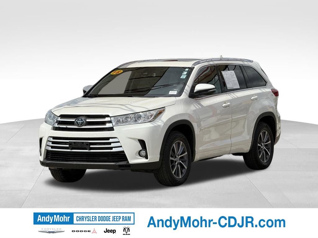 Used 2018 Toyota Highlander XLE image 3
