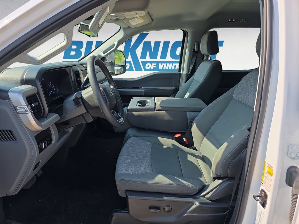 Used 2025 Ford F350 XLT AWD/4WD image 9