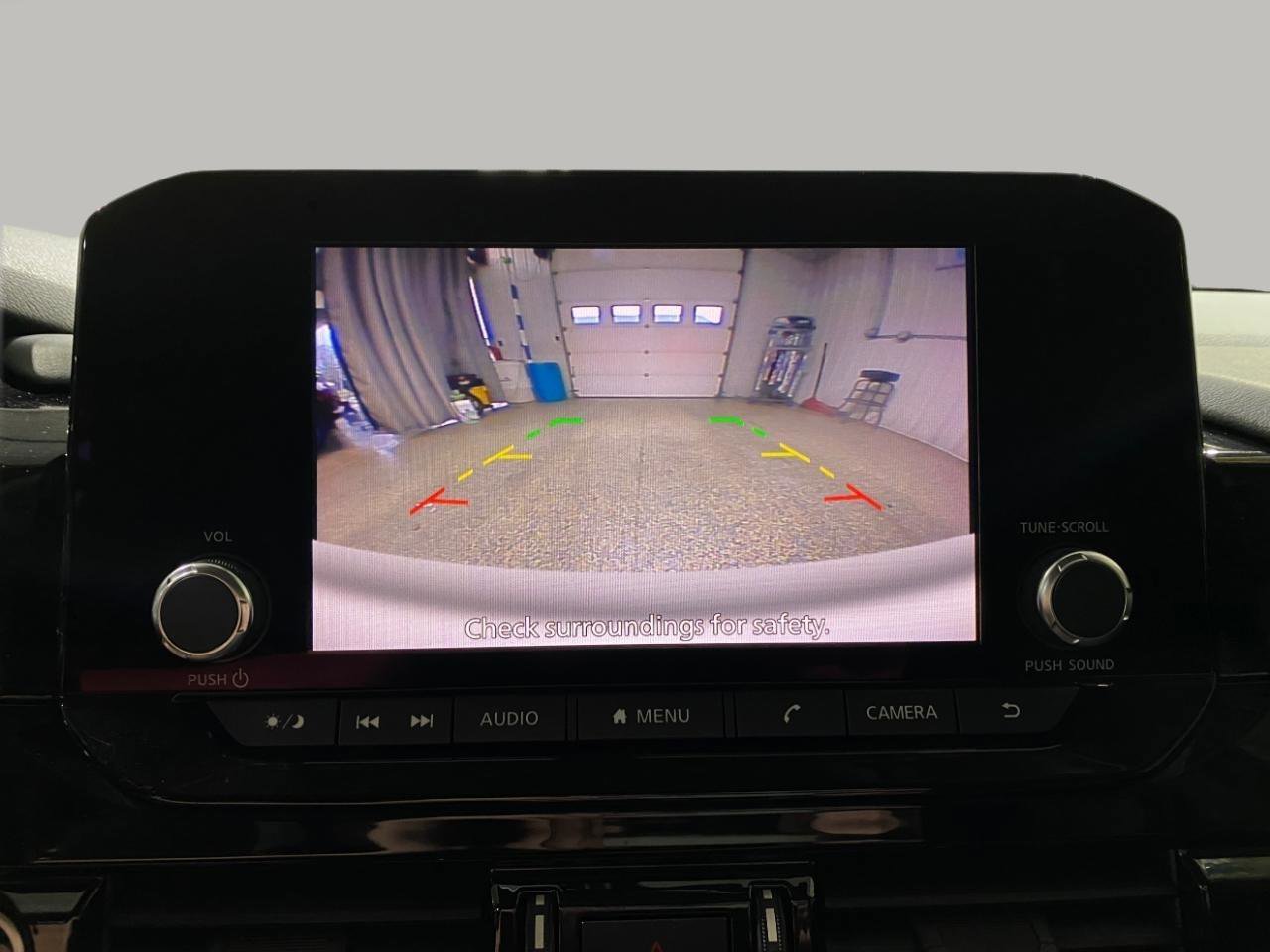 Used 2022 Nissan Pathfinder S image 10