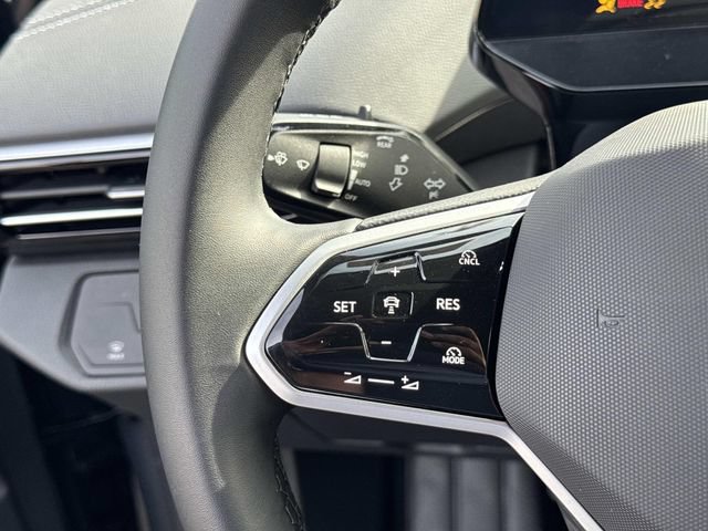New 2026 Volkswagen ID.4 Pro RWD image 16